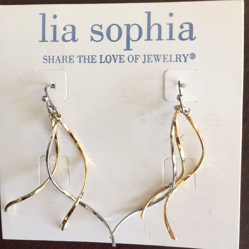 NWT Lia Sophia dangle earrings